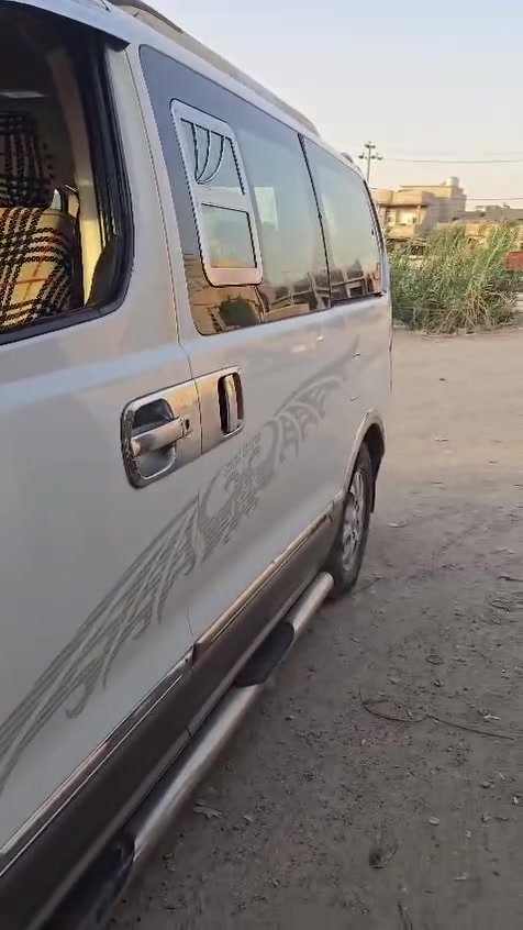 ٢٠١٢ للبيع جاملغ بي صبخ موضح بالفيديو مكينه بي صرف الباقي كفاله مكان حمدانيه موصل الاستفسار ع الرقم *********** /***********
