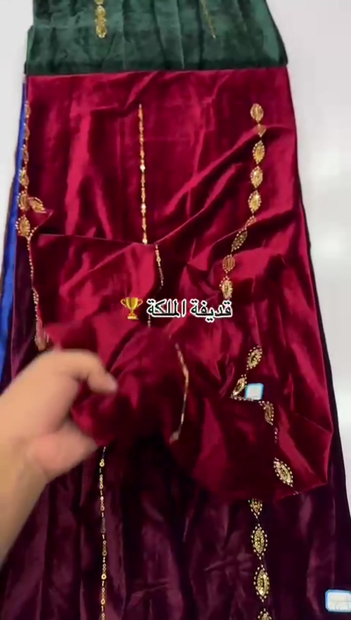 ملابس • ماكو تفاصيل