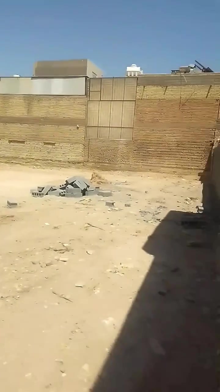 عرصة للبيع 600 متر حي الغدير أو كل 300متر بيع سعر المتر.2300 وبي مجال
للاستفسار الاتصال على الرقم ***********
مكتب المصطفى للعقار
