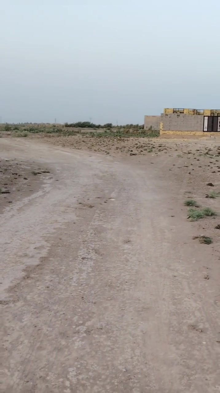 السلام عليكم ارض زراعيه للبيع شارع ابو الماش  خلف حي العدل بكاع سيد بادي  تنزل وي نهر الي بصف بيت ابو هاجر مساحه ٤٠٠ ماي وكهرباء ومجاري قريبات عليها   الشراي يتفضل وبي خير ويدلل
*********** 
السلام عليكم ارض زراعيه للبيع شارع ابو الماش  خلف حي العدل بكاع سيد بادي  تنزل وي نهر الي بصف بيت ابو هاجر مساحه ٤٠٠ ماي وكهرباء ومجاري قريبات عليها   الشراي يتفضل وبي خير ويدلل
