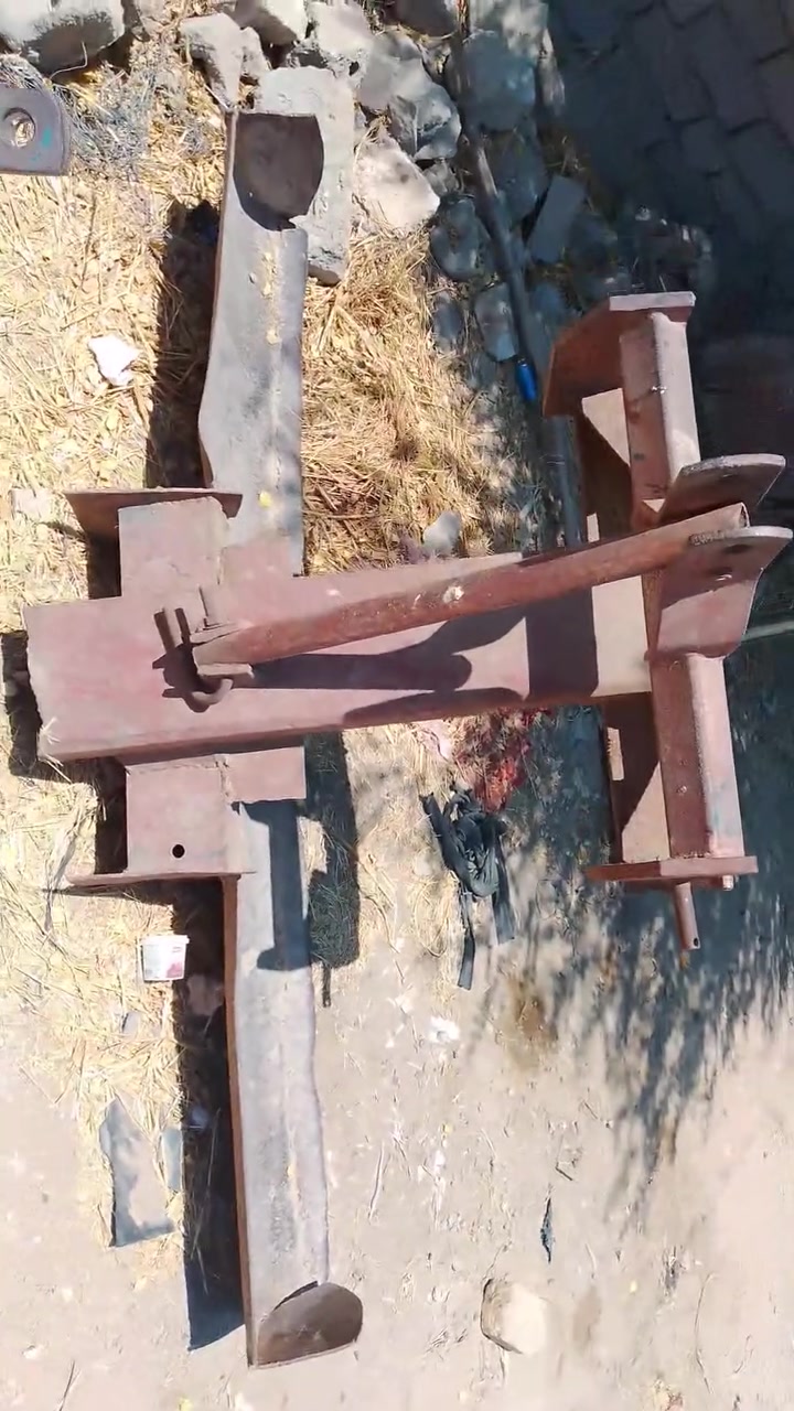 سلام اعليكم فدان ومعدلان شوف العين كلمن وسعره تريد طبك العنوان نجف مشخاب ***********
