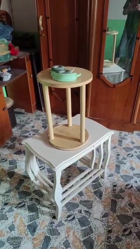 طاولة • بغداد • واتساب