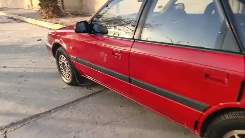 السلام عليكم عندي سياره مازدا للبيع مابيها صبغ طخم تايرات جدد كير ومحرك شرط تبريد شغال السياره وضع شركةالسعر45 ***********
