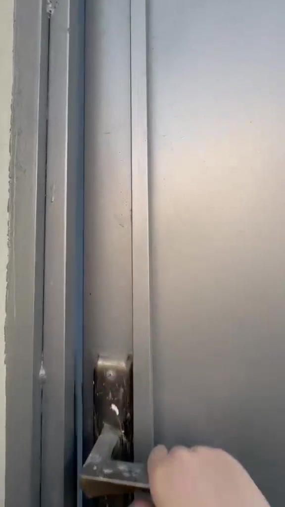 للأيجار🏠 مشتملات🏡 اثنين بابل قرب مول نون 100م كل طابق يتكون من صالة و غرفه💗 و صحيات 🚽🧻🛁و هول +مطبخ🍲 نظام الاستويو كامل اضاءه 💡و سخان و ماطور ماء🚿 بناء جديد 
📞📞📞*********** ابو علي
