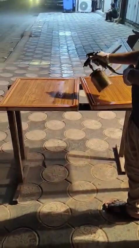 أهلاً بكم في ورشتنا! 🛠️ نصنع لكم كل أنواع النجارة بجودة عالية وتصاميم مميزة. ✨ زورونا لتشوفوا إبداعاتنا! 🌲
لعمل غرف النوم والابواب الداخليه  والجراجيب التزكام فقط  وليش جاهز
ابو كيان النجار 
*********** 
العنوان حي الغدير شارع مستشفى البناني
