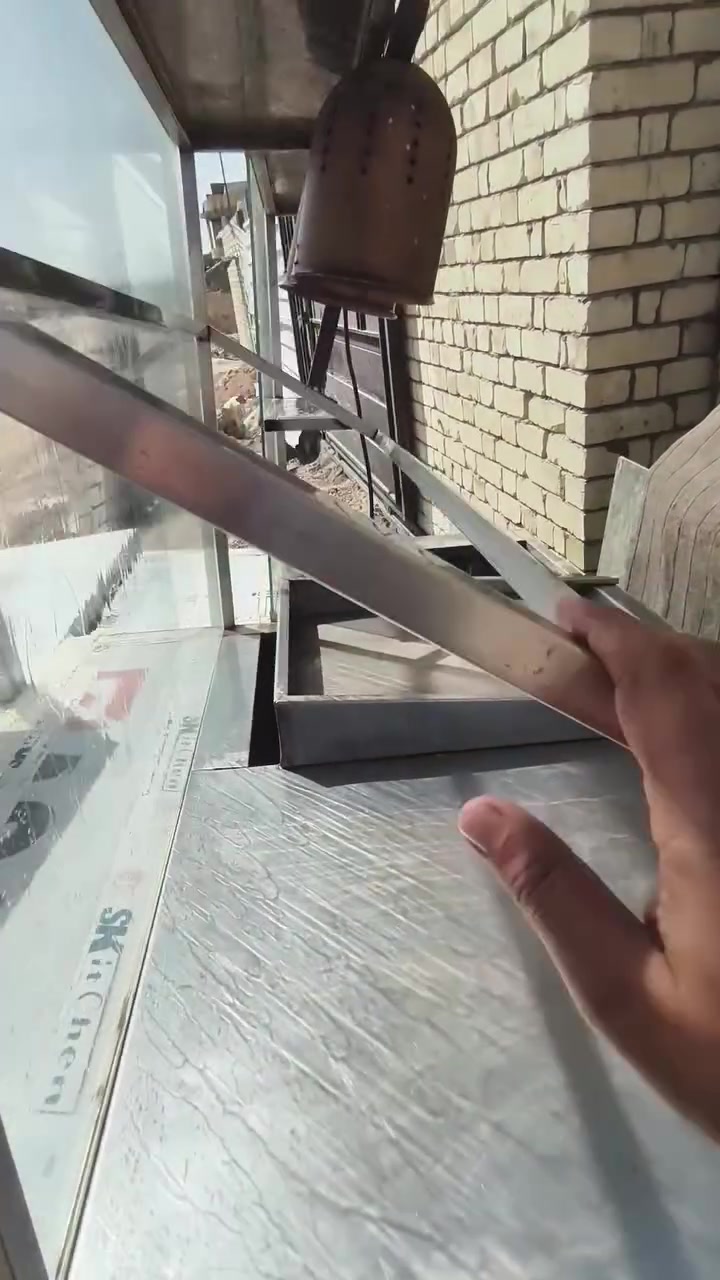 السلام عليكم للبيع العموان المحموديه اشواية ١٨٠   والميز ١٢٥
