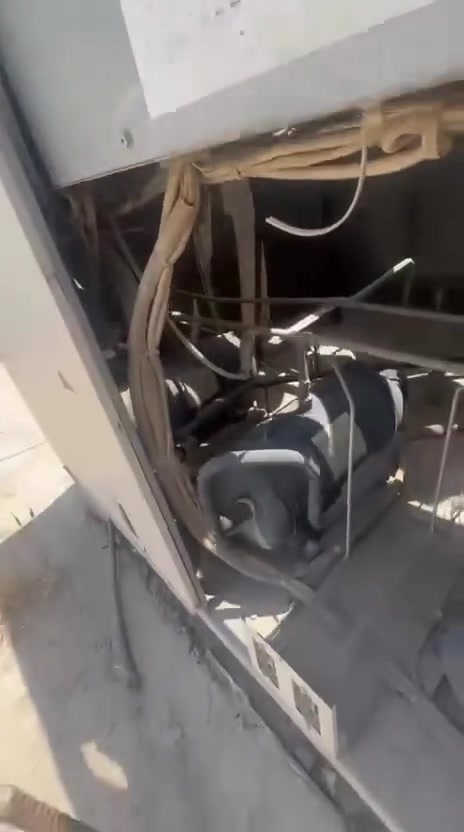 منضومه فرش اير 30طن
ثري فيز 
نوعه هيتاشي 
مشتغله تحت الفحص 
📍مكاني بابل 
للتواصل اتصال او واتساب 
***********
