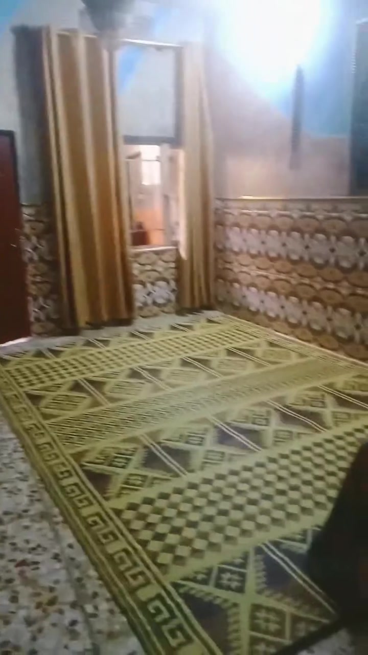 بيت البيع مساحه 125بلحميديه شارع سيد عوده بسعر 28وبي مجال ***********
