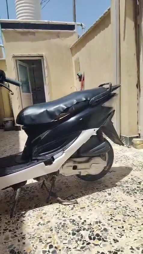 دراجه كامكو جي فور للبيع 450وبيه مجال بصيط غير متواجد ع فيس هذه رقمي ***********
