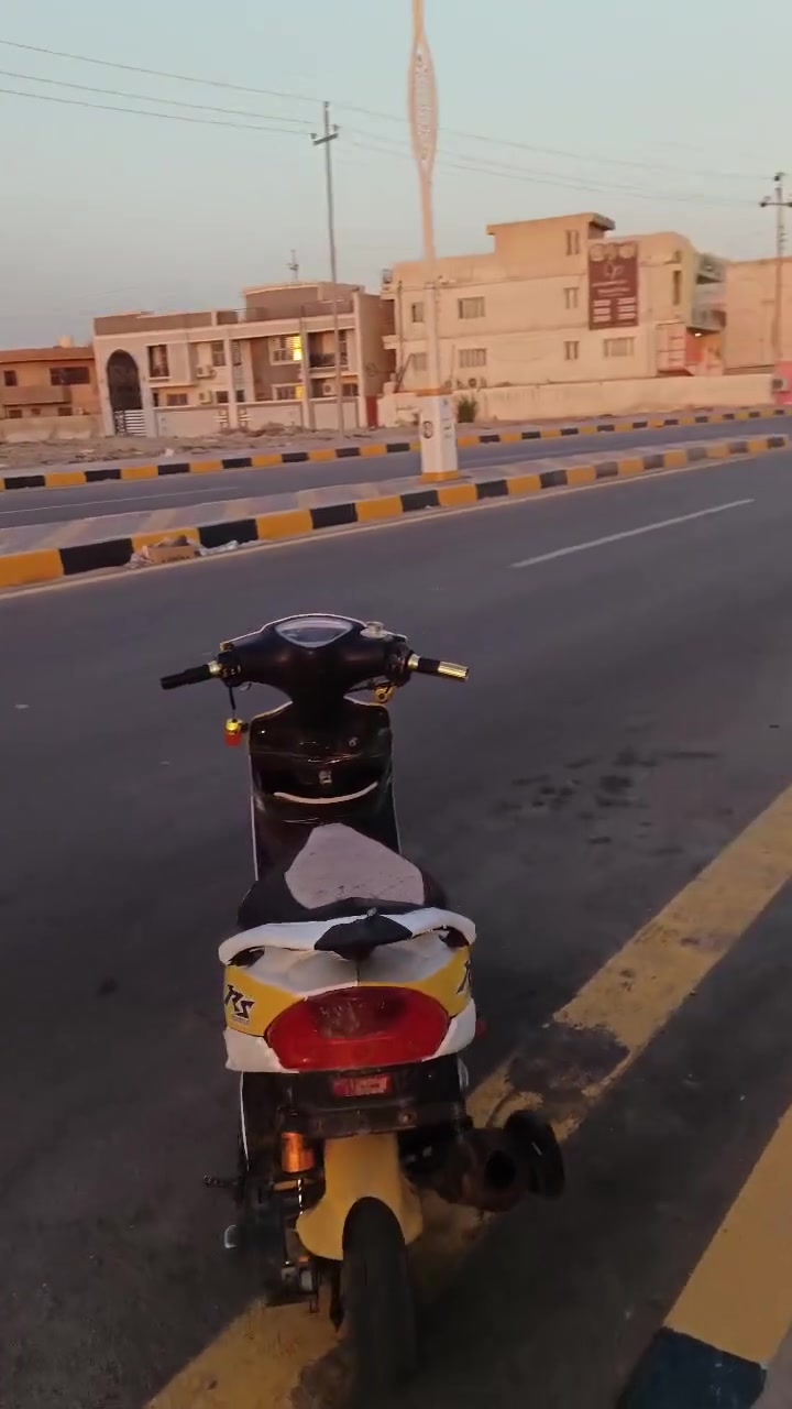 ماكس عدلة • ٥٥ • هندر
