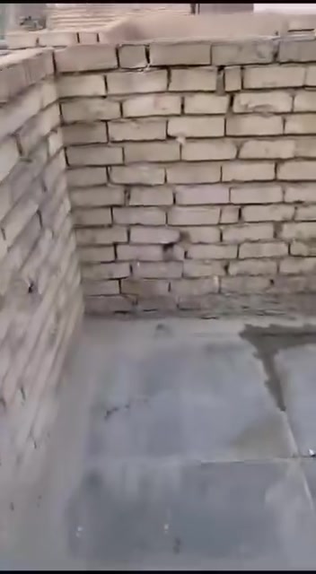 بسم الله الرحمن الرحيم
السلام عليكم
للبيع بيت .. بناء حديث
بيت طابو زراعي اقرار محكمة
القاهرة/المعلمين  نهاية شارع  مدرسة المهج 
المساحة ٥٠ م (٥*١٠)
البيت ثلاث طوابق
الطابق  الارضي  ممر  وصاله ومطبخ وصحيات ومنور
الطابق الثاني غرفه سويت حمام وتواليت + غرفه
الطابق الثالث غرفة + سطح
.....
للاستفسار عن السعر الاتصال على صاحب العقار
السيد ابو مصطفى
بسم الله الرحمن الرحيم

السلام عليكم
للبيع بيت .. بناء حديث
بيت طابو زراعي اقرار محكمة
القاهرة/المعلمين  نهاية شارع  مدرسة المهج 
المساحة ٥٠ م (٥*١٠)
البيت ثلاث طوابق
الطابق  الارضي  ممر  وصاله ومطبخ وصحيات ومنور
الطابق الثاني غرفه سويت حمام وتواليت + غرفه
الطابق الثالث غرفة + سطح
.....
للاستفسار عن السعر الاتصال على صاحب العقار
السيد ابو مصطفى
+964 776 530 0954

نص مكتوب في الصور:
- 13
- 12
- 9
- 10