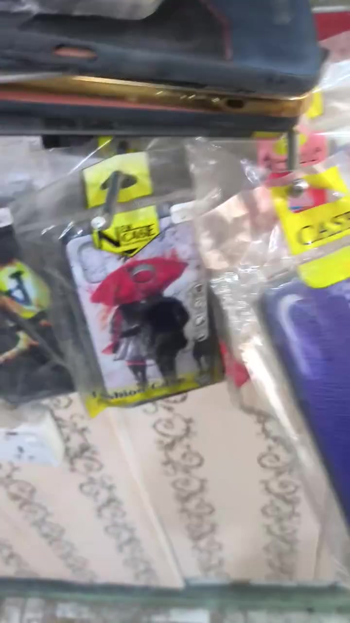 كفرات للبيع هذني بالفديو واكو بعد مامعروضات الف بيهن اقل شويه سعره 200 شلع مكاني نجف ***********
