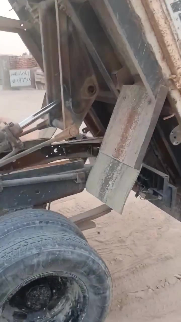 عزوزه للبيع كفاله عامه رقم ذي قار مكان نجف على طريق كربلاءسعر 60 بيه مجال ***********
