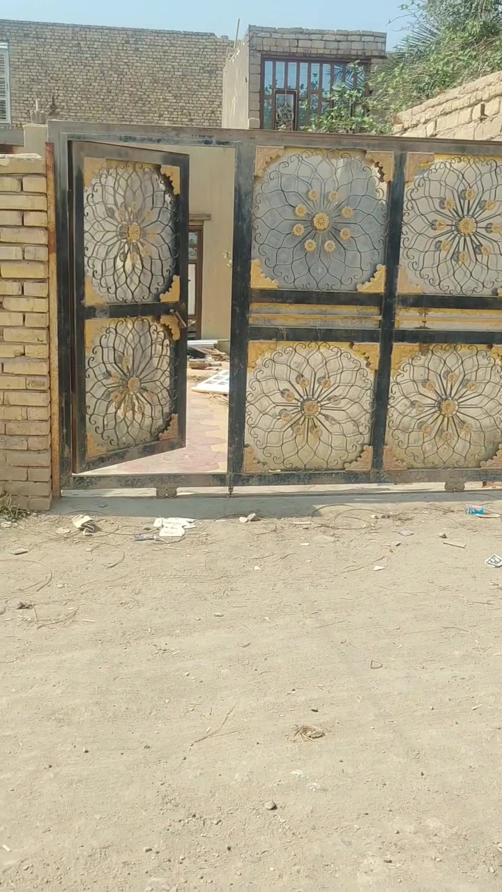 بيت للبيع • قريب مدرسة الرحمة • صف الركن