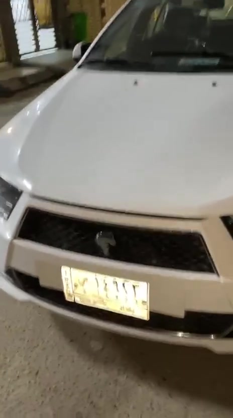 السلام عليكم 
سياره سمند دنا موديل 22 ماشيه 21الف يعني زيرو كير عادي ع ايدي السياره مطلوبه للمصرف يعني ابيع واسدهاااا راساا واحول لليشتري رايدها  82 وبيها مجال بسيط الساره مكانها الزعفرانيه للاتصال ***********
