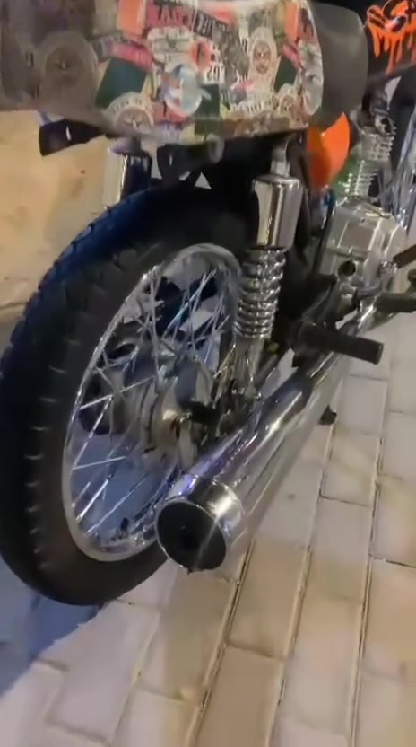 دراجه ايراني ادوات تعمير  نضيفه شلعه ومعدل نامه شلامجه السعر  550 بيه مجال حك جيه مكاني بصره الجزيره  اذا شراي خابر واتساب ***********
