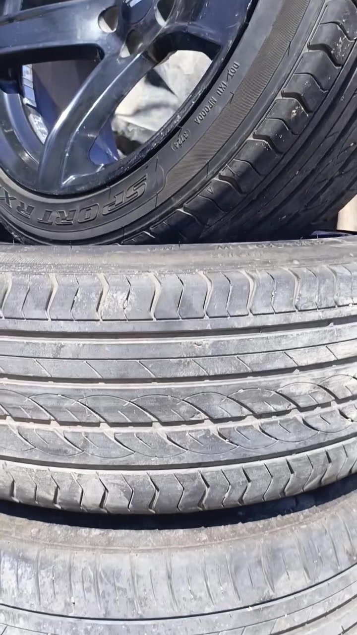 تخم ويل خسفه قويه السعر 390الف  بيهن فقط فطور ومصلحات لا عواج ولا ضربه مع تخم تاير اخو الجديد 90٪  بس التايرات سعرهن مشتريهن ب400الف تريد فقط الويل ابيعلك تريد ويل وتاير ابيعلك  ‏‪***********‬‏ مكاني ديالى

