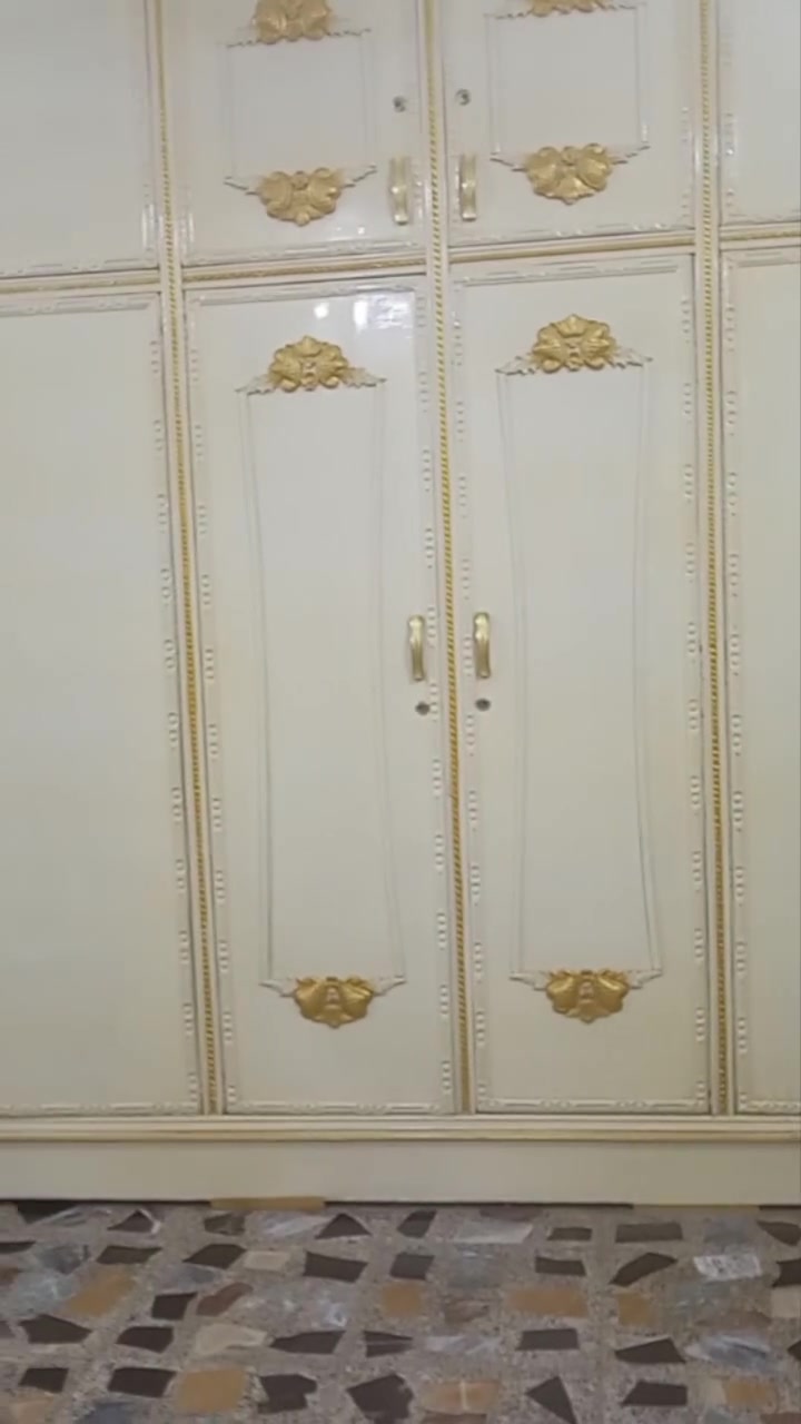 سلام عليكم غرفه صاج عراقي لبيع نضافه , 90% مرتبه نازكه سعر 1250 بيه مجال مكان بغداد للشعب حي البساتين *********** واتساب متواجد
