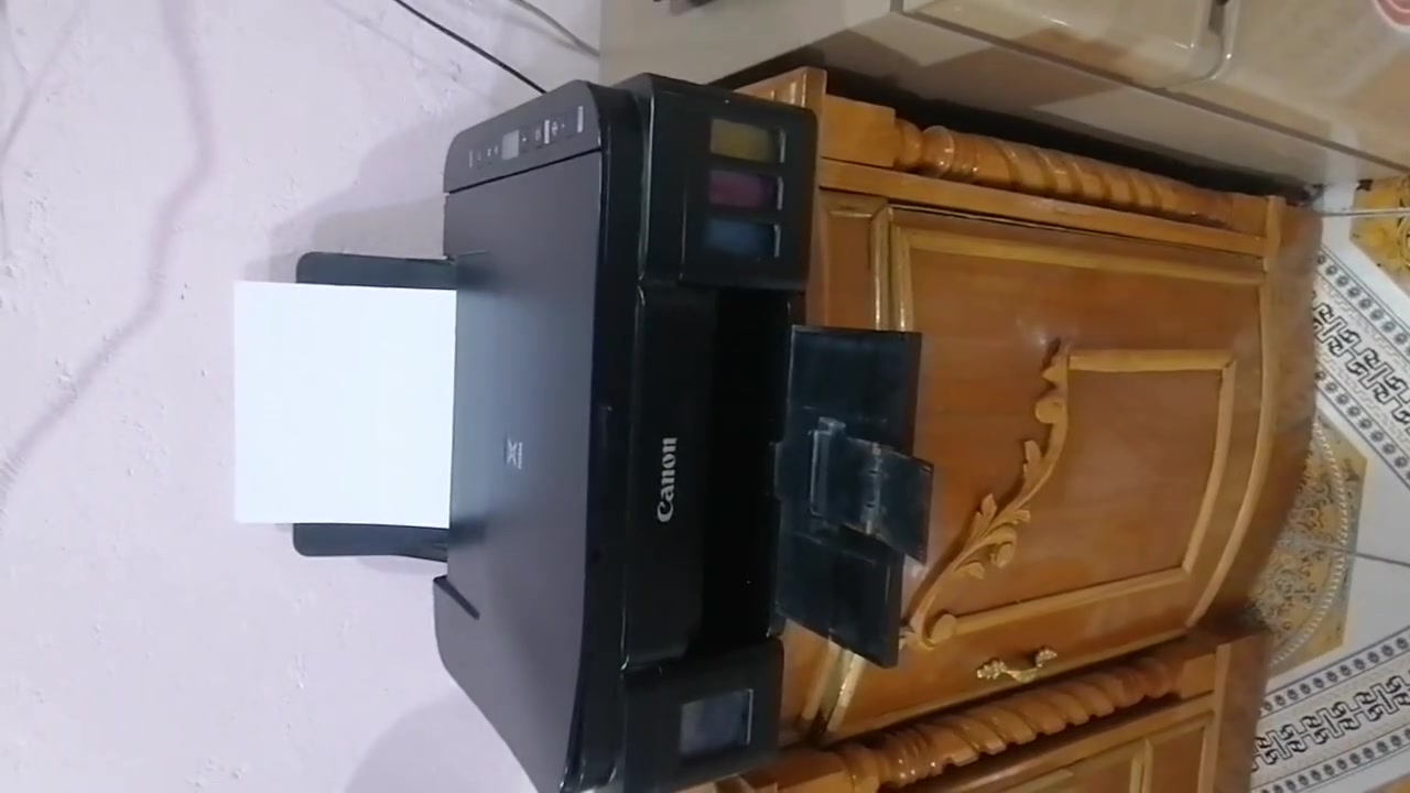 السلام عليكم
طابعة كانون نظيفة G2411

شغاله شرط الفحص العام مشتريها ب180

فقط يحتاجلها احبار اصليه

سعرها 55

 ميسان العماره *********** واتساب

