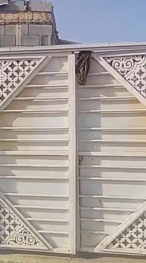 سلام عليكم. عيني. دار للبيع. طول ١٥٠ متر. 
مكان البيت العكر الغربي. قرب حسينيه شيخ جميل. 

قرب مدرسه مسافه شارع. بيت بنيان جديد بي نقوصات بصيطه. البيت معروض (٣٥)بي مجال. رقم صاحب البيت***********
