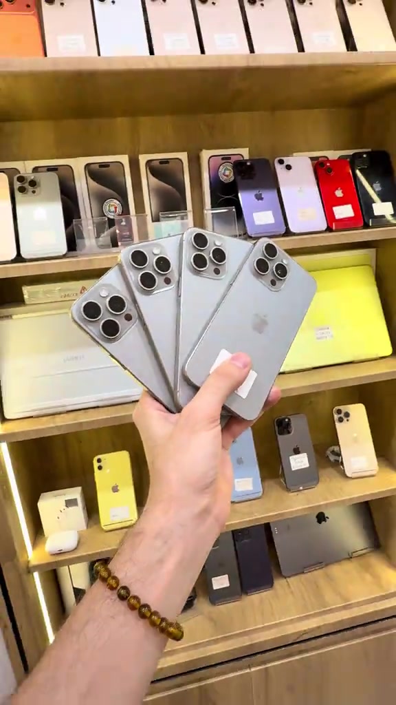 📱 iPhone 15 Pro Max | 256GB 🔥 متوفر 4 قطع ✨ 🔹 ذاكرة 256GB 🔹 نظافة عالية جداً 🔹 أجهزة مرتبة وجاهزة للاستخدام 📩 للاستفسار عن السعر والتفاصيل راسلنا خاص 📍 فرع الربيعي: *********** 📍 فرع المنصور: *********** #iPhone15ProMax #iPhone15ProMax256 #ايفون #ايفون15بروماكس #العراق
