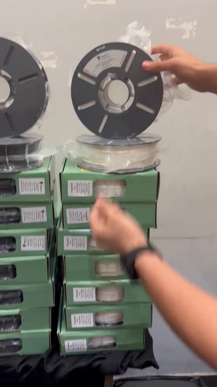 سلام عليكم اتوفرت فلمت من ماركه فيلاتك نوعيته pla+
hyper pla صنع التركي
انواع والوان متوفر داخل الفيديو

🔥 عرض
سعر القطعه 22 الف
اكثر 5 قطعه توصيل مجاني
واكثر من 15 قطعه توصيل مجاني وقطعه فلمت مجا
