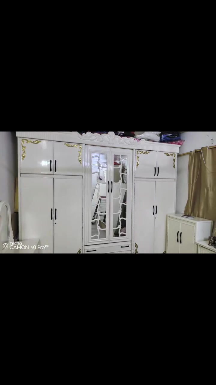 سلام عليكم غرفه نجاره تزكام خشب ثقيل رتفاع 3 متر شغل مهند نجار شغل درجه وإلى غرفه مستخدمه قليل سعر 2500 وبيها مجال لتواصل ***********
