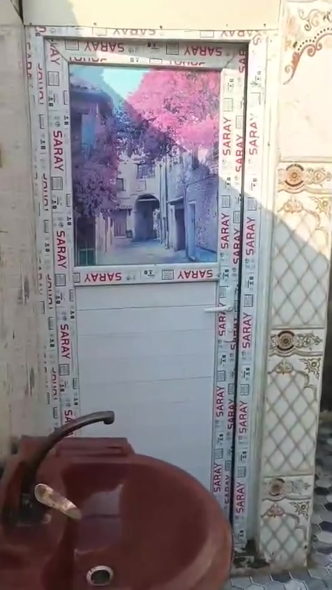 بيت طابو صرف خلف مستشفى الكفيل مساحته ١٠٠ متر مقابيل المدارس جاهز للسكن سعره نقدا (٧٥) رقم ***********
