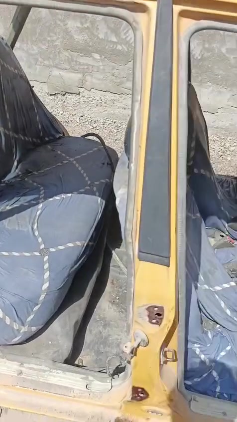 للبيع تفصيخ ابيعهه كلهه بيهه كير ومشط وضفيرة مكفولات ما ابيع حاجه منهه كلهه ليريدهه بغداد ***********
