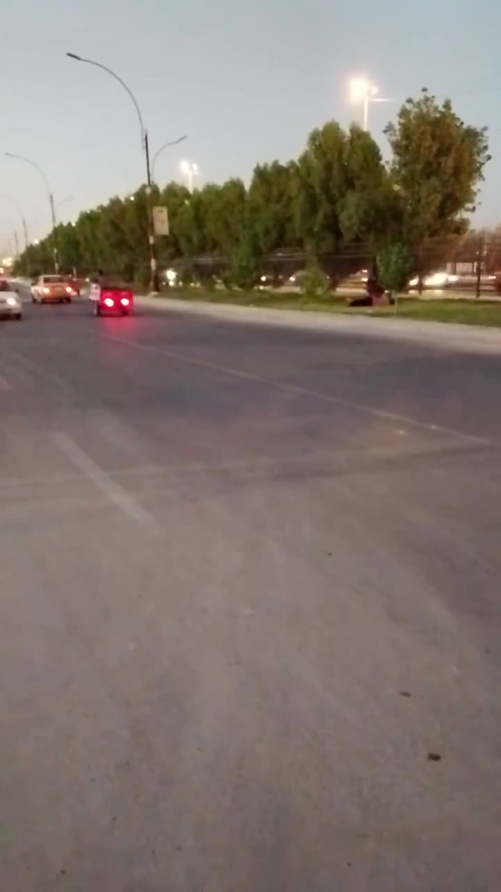 سلام عليكم بيت للبيع كربلاء شارع بغداد مقابل عامود ٤٢ سند ٢٥اقرار محكمه سعر ١٩٥ توجد كافة الخدمات ***********مساحه٢٠٠
