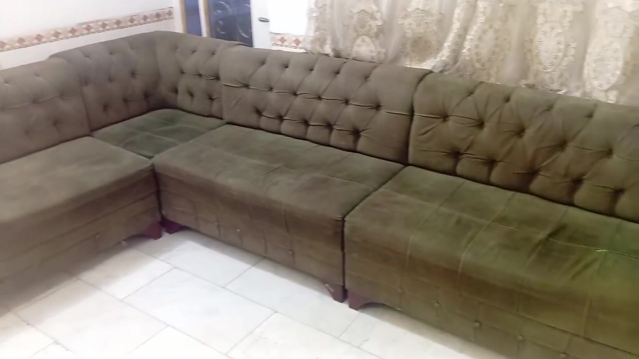السلام عليكم تخم 8 مقعد تسكام مابي كل ضر  سعر 100 العنوان حله مركز مدينه ورديه خارج قرب علوت مخضر *********** واتساب
