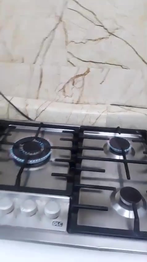 طباخ هوه والميز مالته ١٥٠ مكاني بلديات 
***********
