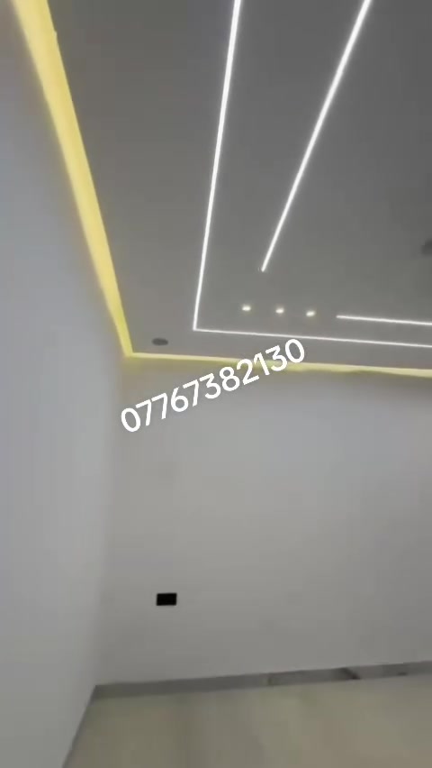 تعال يمنا و شوف جمال الديكور المعلق
سعر المتر المربع مع صبغ و حفر الإنارة ٣٥ الف
تواصل معنا ***********
