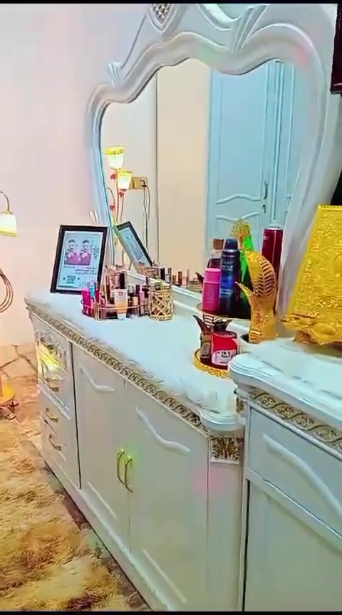 غرفه اخشاب • عراقي أصلي • قابل تفاوض