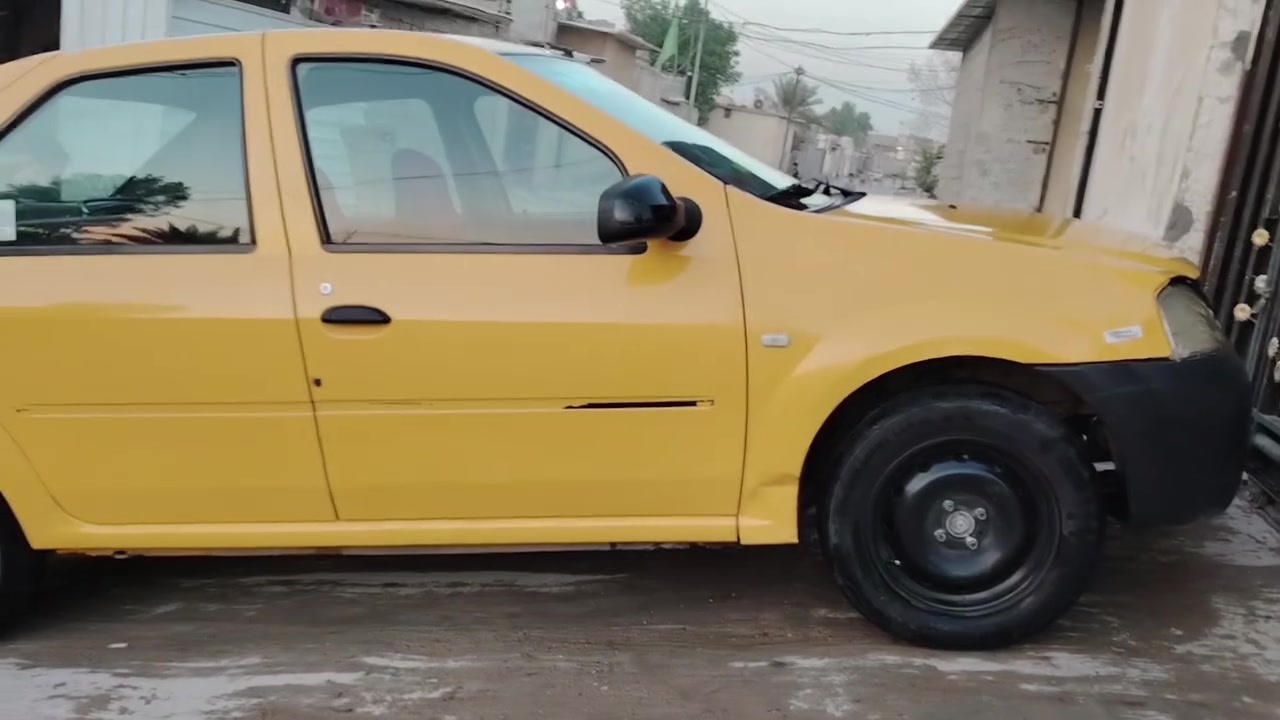 سلام عليكم للبيع رينو لوكان 2010
رقم بغداد انكليزي تحويل مباشر 
سنويه وهزه كامله 
مكينه بيها بس اول ماشغل بيها دخان كير حداديه جديده +تخم تاير جديد منضومه غاز بيها 
تبريد شغال سياره ناعمه وحلوه ترايك وين مايعجبك
بيها تعمير هلالت واركان البيبان الاماميه فقط وباب وره السياق بي صبغ
السياره خير من الله سعرها 32 وبيها مجال 
مكاني بغداد المشتل 
للاستفسار *********** واتساب وهاذا رقمي الثاني اتصال ***********
