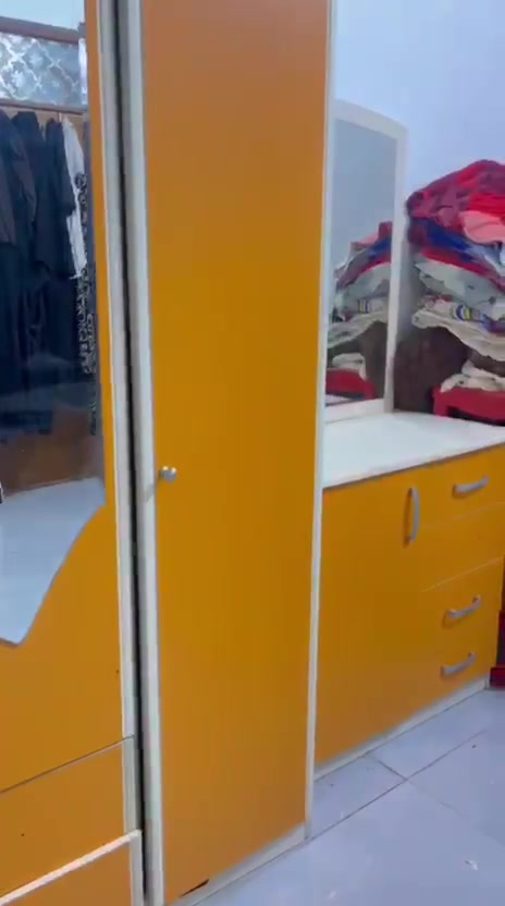قنفة زرگه • تخم ملكي • ديوان نصيف