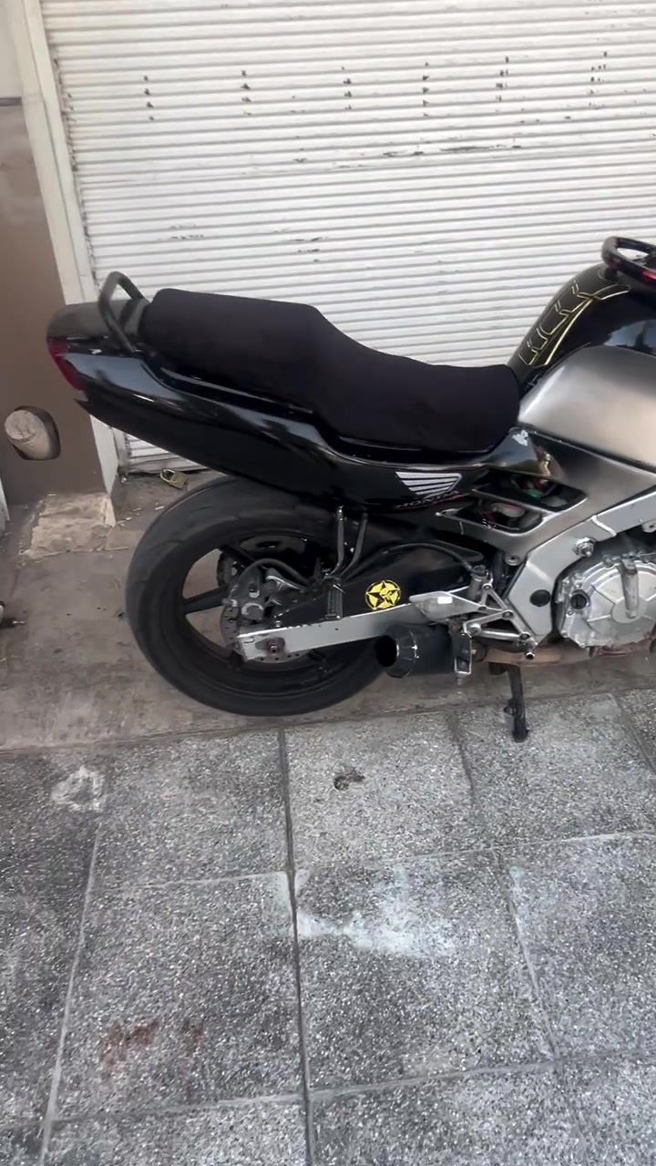 بوو  فروشتن 
من رخصت  لدمن 
للبيع CBR  600cc      F2    مكينه  كبس  برغي مامفتوح  1.2.3. بطناش 🤤   تايرات جديده   دهن  جديد  شركه موتل 
   وزنجيل جديد بس  بيه  نقص  كڤر الصفحه  واضح  بل  صور  وسعره رخيص موو  غالي    وعليه  يدات رياضيه وضاغطه زنجيل رياضيه سعر الدراجه 13 ونص  وبيه مجال  بصيط   
عنواني اربيل  
للتواصل *********** واتساب
