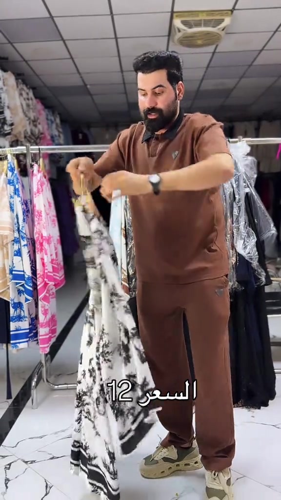 ملابس • للبيع • السعر بالصورة