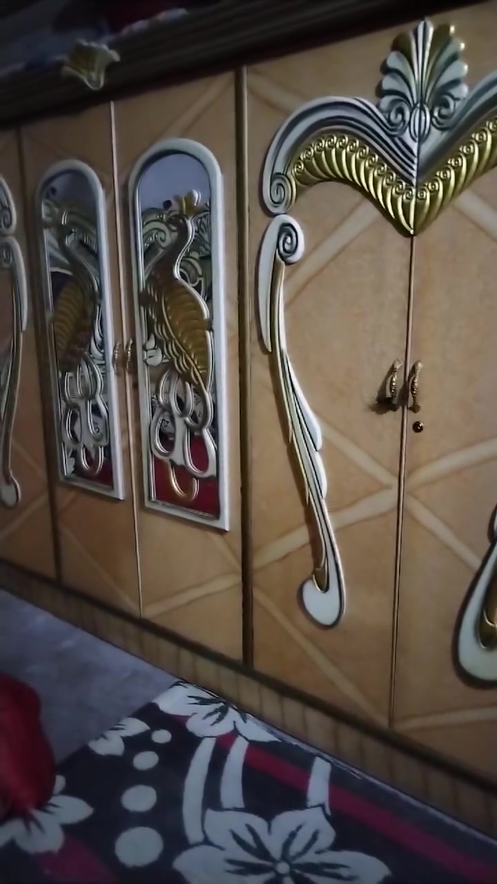 عندي هاي القرفه البيع نضيفه اي ضرر مابيه سعره 650 مكان المحموديه***********
