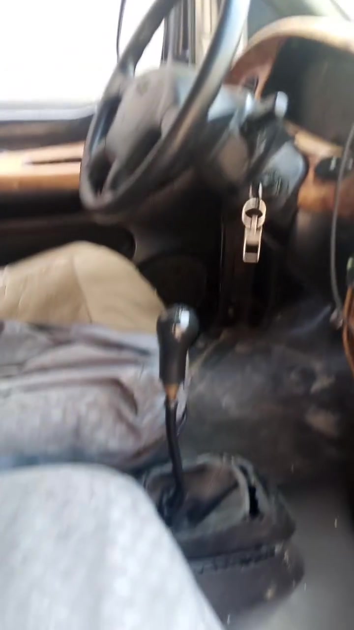 سلام عليكم سيارة ستاركس للبيع موديل 2002
رقم بغداد تبريد نقص بس غاز سيارة خير من الله 
بيهة خيط بخار تخم تاير دسكات جدد عنوان ديالى خان بني سعد للاستفسار الاتصال على الرقم ***********اتصل ودلل تحياتي للجميع
