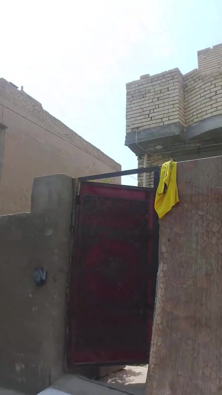 بيت طابقين مساحتها 300 متر سند 25 طريق طوريج كربلاء عمود 118 قريب على شارع العام
يا الله بيت طابقين 300متر طابو زراعي سند 25 قرار محكمه 

البيت يتكون من 4غرف نوم وصالتين واستقبال ومجموعه صحيات البيت صاير على شارعين يبعد عن شارع كربلاء طوريج 150متر البناء حديث ومرتب له طريقين على شارع ركن الجامعه طريق وعلى شارع جامعه طريق العنوان كربلاء 

السعر 200مع المجال 

***********
