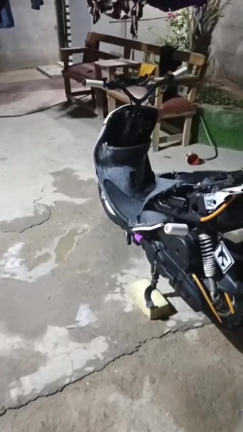 ماكس مقفوله للبيع سعر 250 بصره
***********
