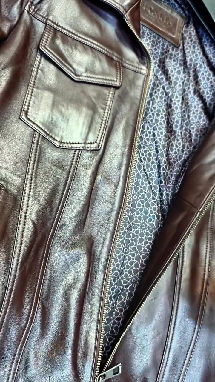 جلد إيطالي • مقاسات M-4XL • الكوت
