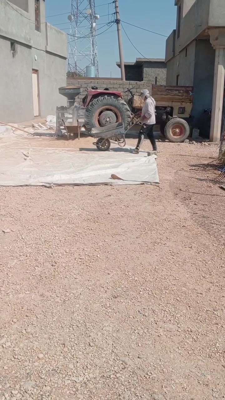 جاروشه علف حنطه وشعير  تلعفر قريت كسر محراب ***********
‏‪***********‬‏
