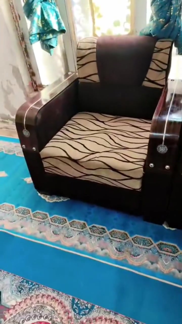 كنب • نضيف • ١٠مقاعد
