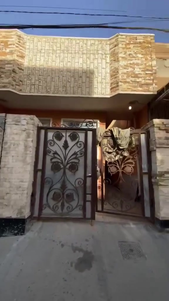 بيت للبيع ١٠٠ متر  طابو صرف واجهة ٥ نزال ٢٠ في منطقة المعالف يم افران الحلفي للاستفسار الاتصال على ***********
لا يباع على 
المبادرة
ولا مراوس
ولا اقساط
فقط نقد
