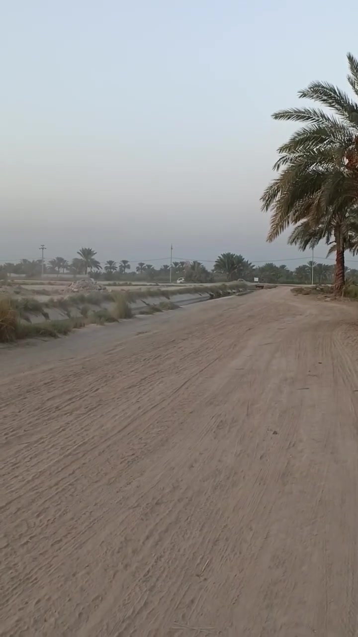 السلام عليكم 12دونم عقد 117 ماء سقي طول السنه ومذكور بفديو للاتصال ***********
