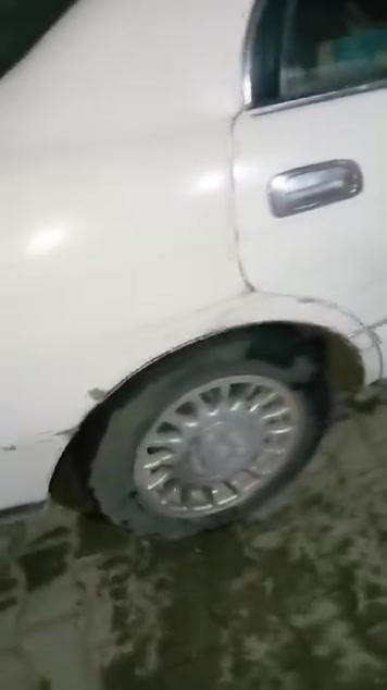 بطة موديل 95متصل بأسمي شرط التحويل مكينة2500ديلكوخيرمن اللة كيربالباكيت باتري جديدتبريدصارشوط بالشخاطة اوطفة العام شديت منضومة كاملة جديدة اتراي السيارة للبصرة اذارفع البنيدالسيارة ياخذهاابلاش والي ايريدتفاصيل اكثريتصل***********ايريدتحويل اووكالة اسويلةسنوية نافذةلغاية2030السعرقفل35ورقة واذا اكو مراوس هم عادي
