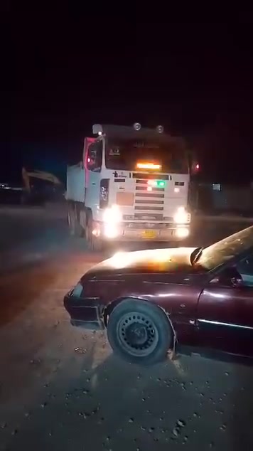 سلام عليكم سكانيا 113 موديل 95شرط الغماره بدون صبق  بم عادي كير 5/5 رقم دهوك شرط تحويل سنكل عضله  حصه كاز سنويه موصاقطه  /*********** اخوان اني مكلف بل نشر
