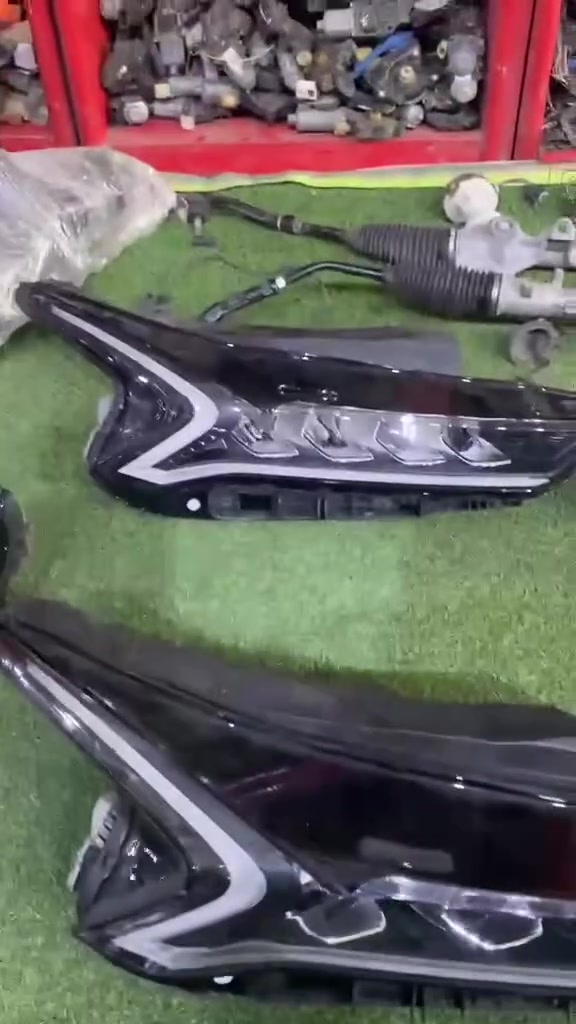 لايت K5 عدسات 3 الزوج 300 الف ***********
